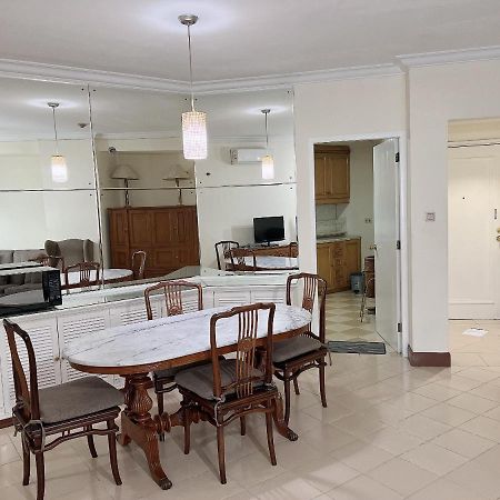 Batavia Hotel & Serviced Apartments Джакарта Экстерьер фото