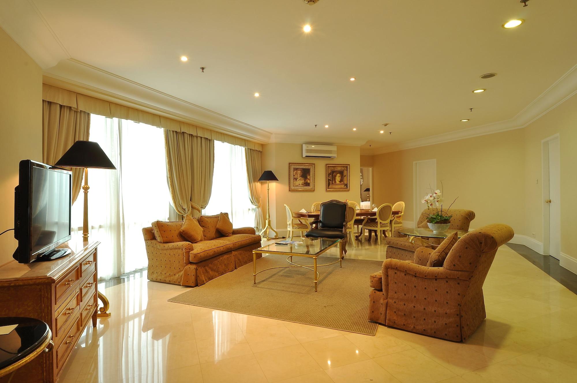 Batavia Hotel & Serviced Apartments Джакарта Экстерьер фото