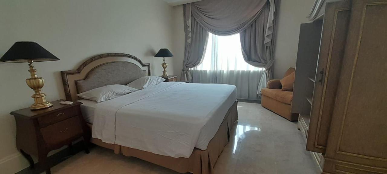 Batavia Hotel & Serviced Apartments Джакарта Экстерьер фото