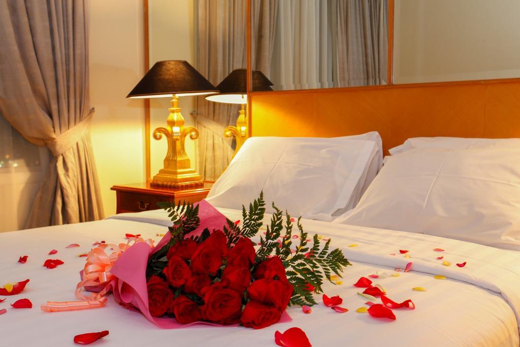 Batavia Hotel & Serviced Apartments Джакарта Экстерьер фото