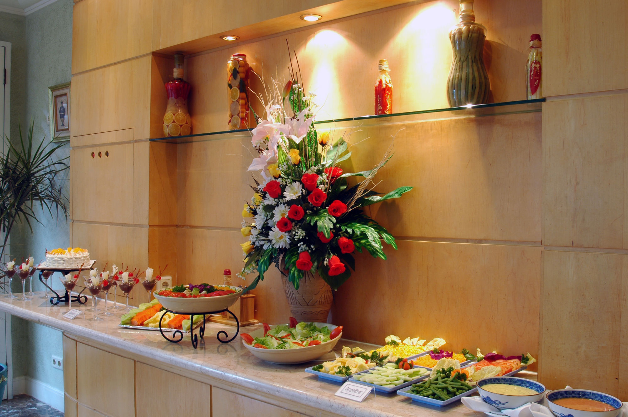 Batavia Hotel & Serviced Apartments Джакарта Экстерьер фото